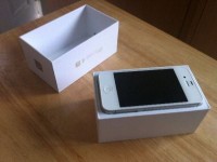For Sale://Unlocked Apple iPhone 4S 32GB/Brand New Apple iPhone 4G 32GB (%100 Unlocked)