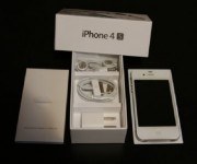 For sale :/ / Apple iPhone 4S 32GB/Brand new Apple iPhone 32GB 4G (100% open)