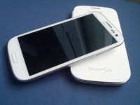 For Sale :Samsung Galaxy i9300 S III
