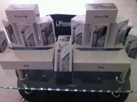 Brand New Factory Unlocked Apple Iphone 4S 32GB for sale….$400USD