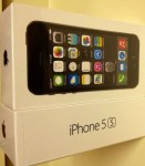 Apple iPhone 5S 32GB & Apple iPhone 5c & Samsung Galaxy S4 & Blackberry Z10